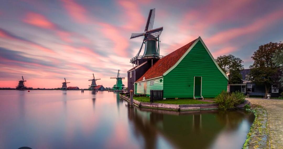 Huisje Britt Met Grote Tuin En Veel Privacy Dirkshorn エクステリア 写真