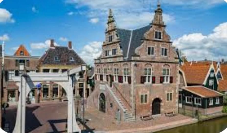 Huisje Britt Met Grote Tuin En Veel Privacy Dirkshorn エクステリア 写真